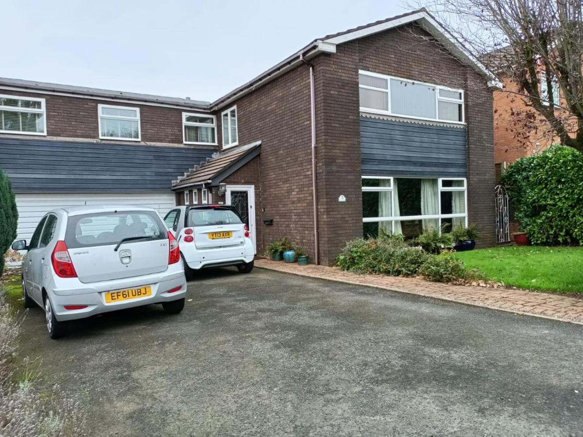 Hotel 5 Ravenhurst Drive Walsall Exterior foto